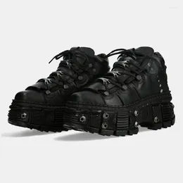 Chaussures décontractées Rétro Rock pour hommes et femmes 2024 Niche de niche en métal en cuir punk foncé