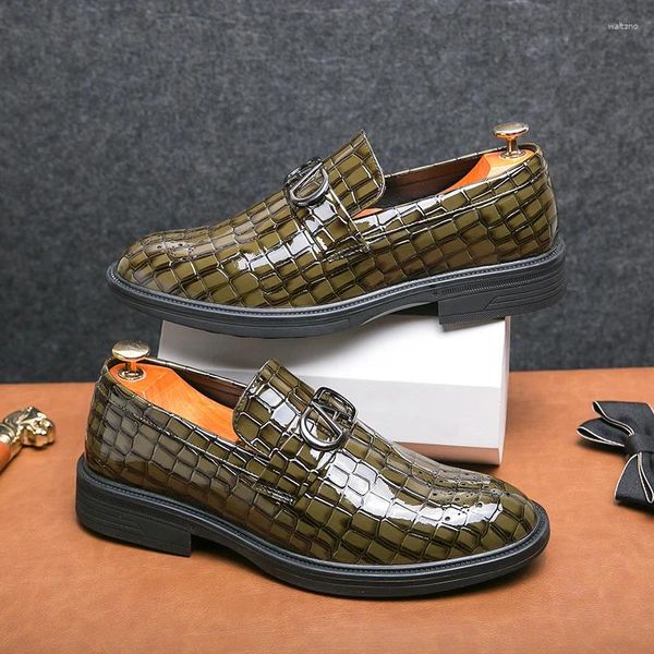 Zapatos casuales que venden hombres vestidos de fiesta azules clásicos clásicos de la plataforma de moda para hombre de moda para hombre zapato de cuero