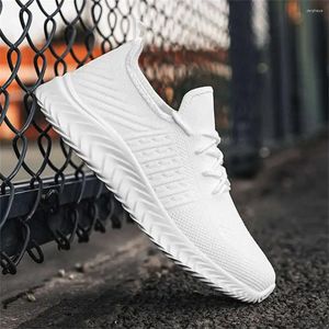 Chaussures décontractées Taille 42 40 Sports Men Breatchable Summer Men's Runner Sneakers Specials Choes Lofers Wholesale College