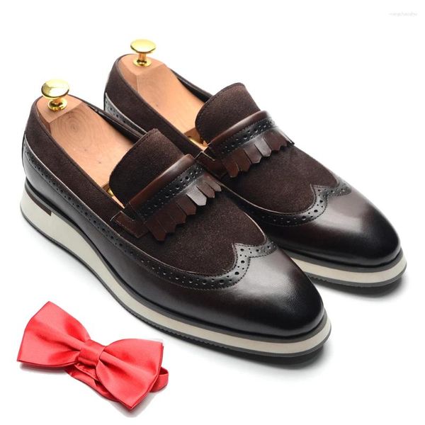 Zapatos informales talla 5 a 13, zapatillas de gamuza de cuero genuino para hombre, mocasines Brogue con borlas y punta de ala, Oxford de otoño sin cordones para hombre