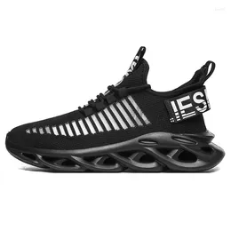 Casual Schoenen Sneakers Big Size Mannen Running Fashion Weven Air Mesh Ultralight Wandelen Jogging Gym Sport Mannelijke Tennis 39-47
