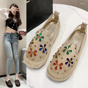 Casual schoenen zachte vrouw flats vrouwelijke sneakers ondiepe mond vlas slip-on kristal ronde teen jurk linnen slip op strass knitti