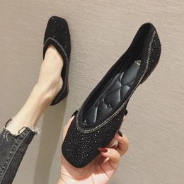 Casual schoenen lente/herfstvrouw groot formaat kudde mode reubels bling ondiepe vierkante teen flats zapatos jurk chaussure femme