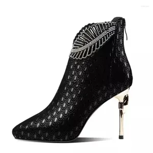 Zapatos informales Botas para mujeres de primavera/otoño Estilo simple con un delgado tacón alto Sandalias de punta de punta corta