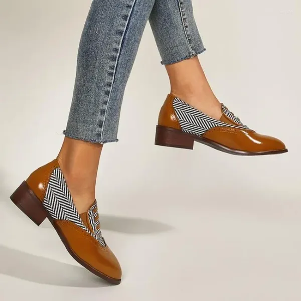 Chaussures décontractées printemps mocassins femme rétro cuir tête pointue Style britannique épais avec hommes grande taille luxe