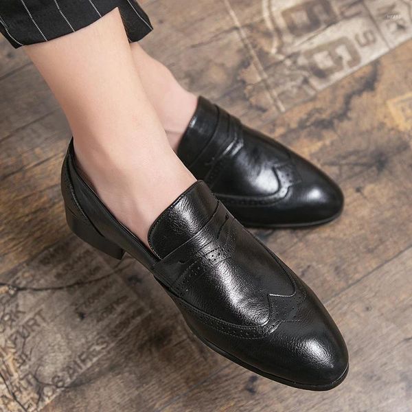 Chaussures décontractées Spring Locs Slip-On Le cuir sculpté à bout pointu de Penny Moccasin pour hommes de haute qualité