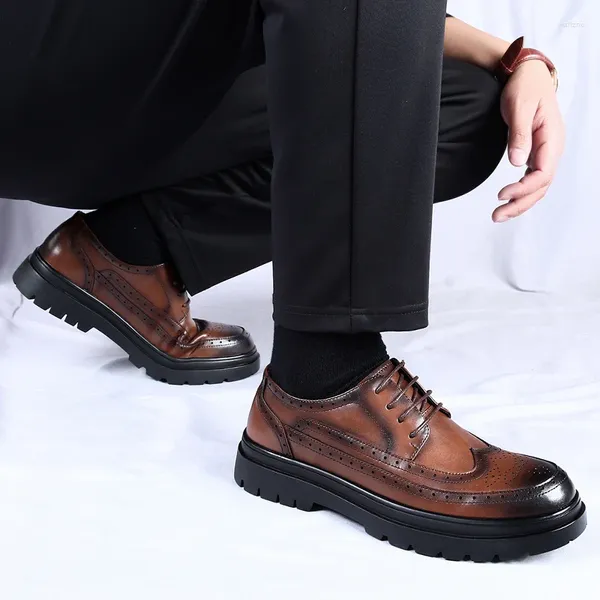 Zapatos informales de primavera Retro para hombre, vestido Formal de cuero genuino, zapatos de negocios con estilo británico, zapatos Oxford para fiesta de boda