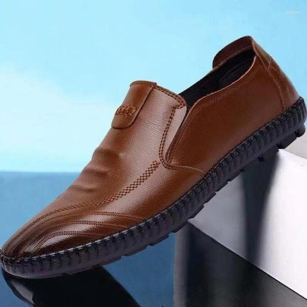 Zapatos casuales Spring/Summer Hombres de moda suave suave estilo inglés de estilo de frijoles cuero