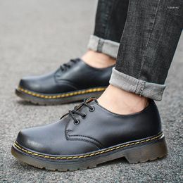 Chaussures décontractées printemps fond épais hommes sécurité extérieure tendon de boeuf semelle extérieure en cuir véritable travail Oxford à lacets