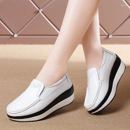 Chaussures décontractées Spring Woman Locs peu profonds Office Comfort Mocasins Femmes Flats Platform Sneakers Plus Size42 Slip on Sport