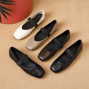 Chaussures décontractées Toe carré Band élastique Femmes Moccasins Soft Leather Retro Flats 41-43 Big Size Mary Janes pour la femme Slip on Mandis