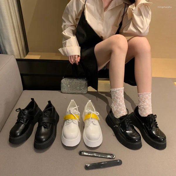 Chaussures décontractées étudiant bout rond épaissir semelle Oxfords femme appartements Creepers à lacets mocassins deux façons boucle ceinture petit cuir femmes 2024