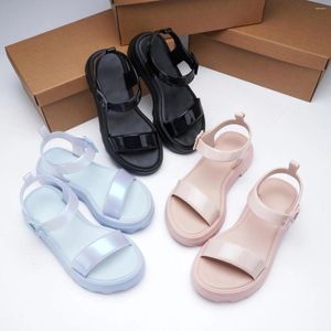 Zapatos informales Summer 2024 Matsuke Sandalias de suela gruesa para mujeres