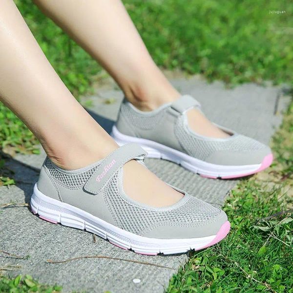 Chaussures décontractées Summer Sports féminins respirants pour une saine marche Mary Jane Mesh Fashion Mom Mom Gift Lightweight Flat