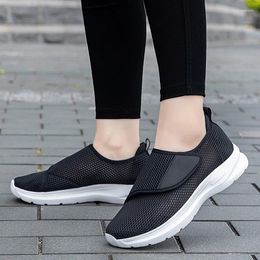 Chaussures décontractées d'été pour hommes ajusté de baskets de graisse réglable Femmes Pieds gonflés Bootage diabétique confortable Marche