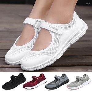 Casual schoenen zomer sneakers vrouwen wandelen slip op lichtgewicht ademend mesh zapatos de mujer plataforma flat