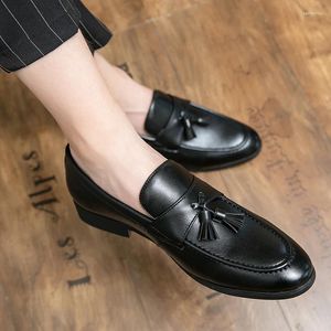 Chaussures décontractées Summer Tassel Leather Oxfords Men Locs Slip on Hobe Italian Wedding Party Moccasins Black