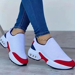 Chaussures occasionnelles Femmes Summer Plateforme Mesh Sneakers respirants Coussin d'air féminin Tennis non glissant paresseux plus taille 43