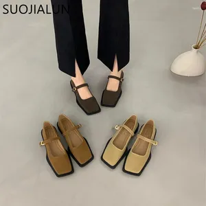 Chaussures décontractées Suojialun 2024 Spring Brand Women Fashion Fashion Square Toe Shallow Ladies Mary Jane Soft Sole Outdoor Laofer Shoe