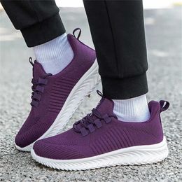 Casual schoenen Super Big Size Red Wine Dames Witte Vulcanise Sneakers 43 Verkopen voor drop Sports Upper Falsks Trend