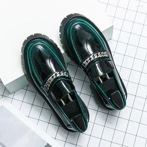 Casual Schoenen Dikke Zolen Lederen Groene Ketting Loafers Mode Luxe Mannen Slip Op Mocassin Homme Zapatos De Hombre Flats Schoen