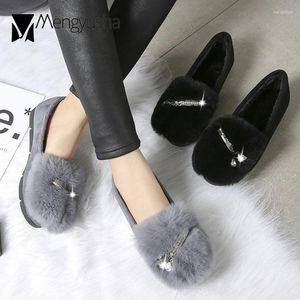 Zapatos casuales espesos de piel de fondo damas invierno calzado cálido calzado mocasines peludos de la mujer