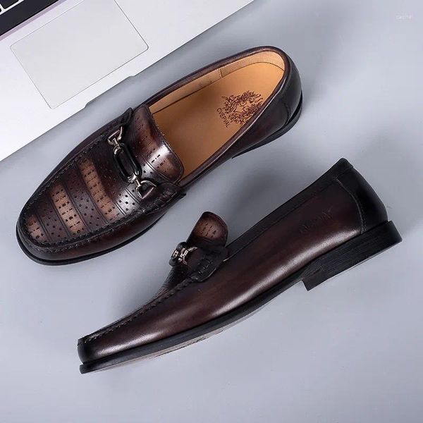 Chaussures décontractées de qualité supérieure en cuir authentique modes de tenue de robe 2024 Breatte en métal élégant Décoré Mocasins Shoe A21