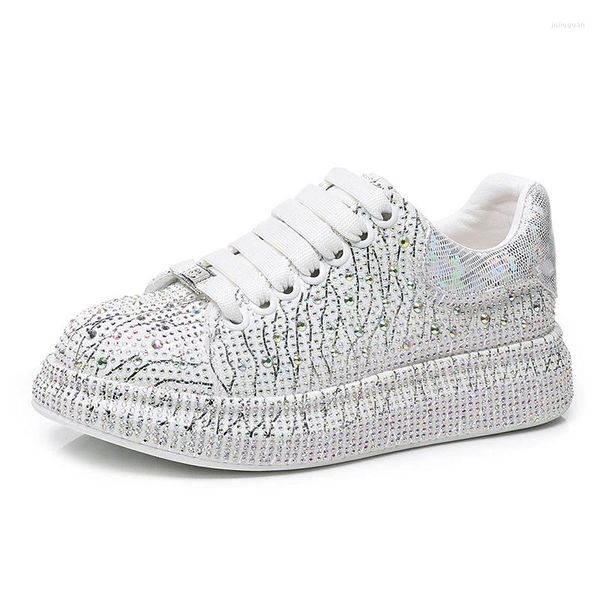 Chaussures décontractées Sneakers de qualité Top Femmes Skate Rhinestone Locs Platform Fashion Fashion Bneaker Crystal de Femme brillante