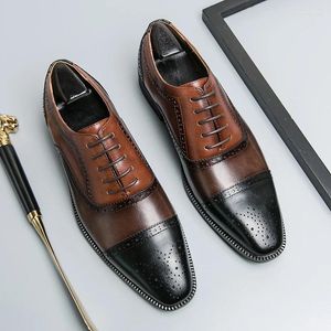 Chaussures décontractées Type urbain Tendance Luxury épissé Brock Leather Men's Classic Business Office Formal Oxford Couleur Blocage de la robe