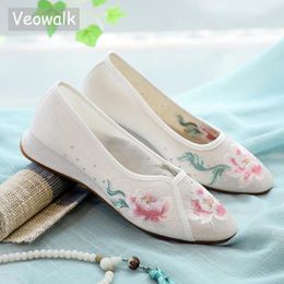 Chaussures décontractées Veowalk Fabric de coton confortable Femmes Slip on Pointed Toe Flat Chinois brodé blanc rose vert ballerinas