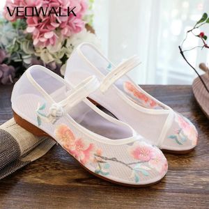 Zapatos casuales Veowalk Summer Mujeres gasa transparente de tela de algodón de algodón de ballet de mesh bordado de flores para damas elegantes rosa blanco