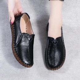 Casual schoenen waterdichte loafers brede breedte dames drijvende vrouw zwarte echte lederen flats rode ontwerper vrouwen witte mocassins