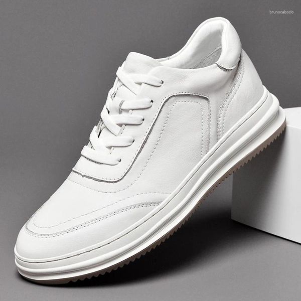 Zapatos casuales de moda blanca hombres de cuero genuino zapatillas de cuero transpirable para hombre de la primavera de la primavera del diseñador negros de diseño grande