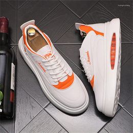 Chaussures décontractées en cuir blanc Designer Luxury Men Sneakers Hip Hop Board Mandard Zapatillas Hombre