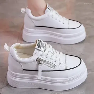 Casual schoenen wit lederen platform sneakers dikke zool veter vrouwen 2024 mode buitenshuis de hele matchhoogte toename