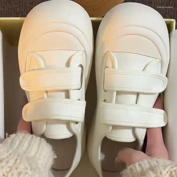 Chaussures décontractées baskets blanches pour femmes sports appartements kawaii tennis femelle vintage coréen vulcanize école chaussures