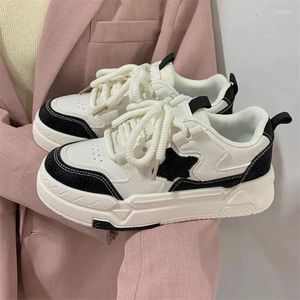 Casual schoenen blanke vrouw schoolplatform sneakers vintage vulcanisatie kawaii tennis vrouwelijke Koreaanse mode schoenen flats