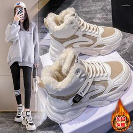 Chaussures décontractées Femmes blanches Sneakers d'hiver sur platoforme femelle velours fourrure chaude haut haut de cheville dames snowboot