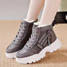 Casual schoenen Winter Ladies 2024 Veterbuit buitenshuis Non-slip vrouwen Sneeuw Waterd waterdichte warme korte pluche vrouwenschoenen Botas de Mujer