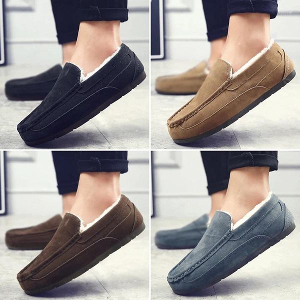 Chaussures décontractées Men d'hiver Menant en peluche Zapatos de Hombre Fashion Sneakers Man Loafers Europe Brand Design Slip-On Flock S