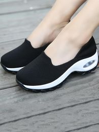 Casual schoenen Woman Walking Slip On Sock Sneakers Lady Girls Shoe Mesh Air Cushion Platform Loafer Soft Fashion 1905