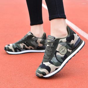 Baskets à plateforme compensée pour femmes, chaussures décontractées, montantes, talons cachés, baskets de Sport, Camouflage, tendances, course à pied, 2024