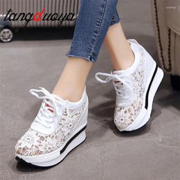 Casual schoenen Women 2024 Wit platform Wedge Sneakers High Heel Mesh Ademende Zapatillas Mujer