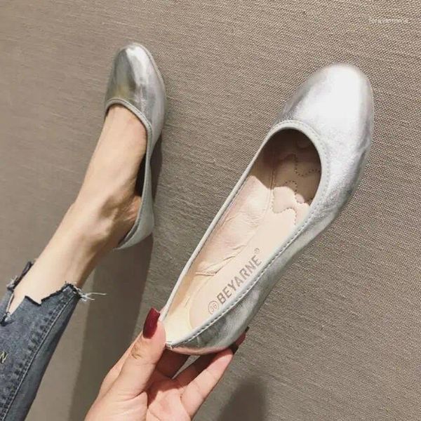 Zapatos informales para mujer, mocasines planos con punta redonda y plata, mocasines perezosos de talla grande, impermeables, cómodos y de lujo