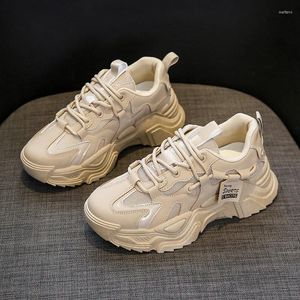 Chaussures décontractées pour femmes, grosses baskets à semelles épaisses, maille respirante à lacets, polyvalentes, couleur unie, pour l'extérieur, 2024