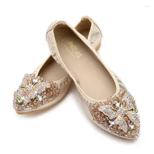Chaussures décontractées Femmes Crystal Ballet Flats Taille 34-43 2024 Printemps Solid Gold Bling Tissu pointu à bout pointillé