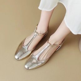 Chaussures décontractées Femmes quotidiennes avec des sandales simples à talons talons