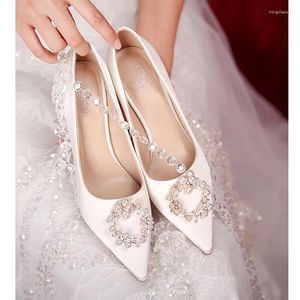 Chaussures décontractées Femmes Plat Ballet Talon Perles pointues Banquet de la soie