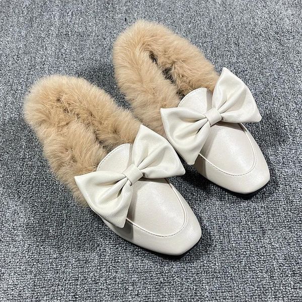 Chaussures décontractées Femmes Fur Clats Clats chauds Flats Black Brand Portez l'extérieur Loafer Bo Spiet Moccasin pour l'hiver