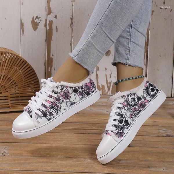 Chaussures décontractées Femmes Halloween Skull Printing toile 2024 Automne Fashion Comfort Breathable Lace Up Flower Flats Sneakers Mescules